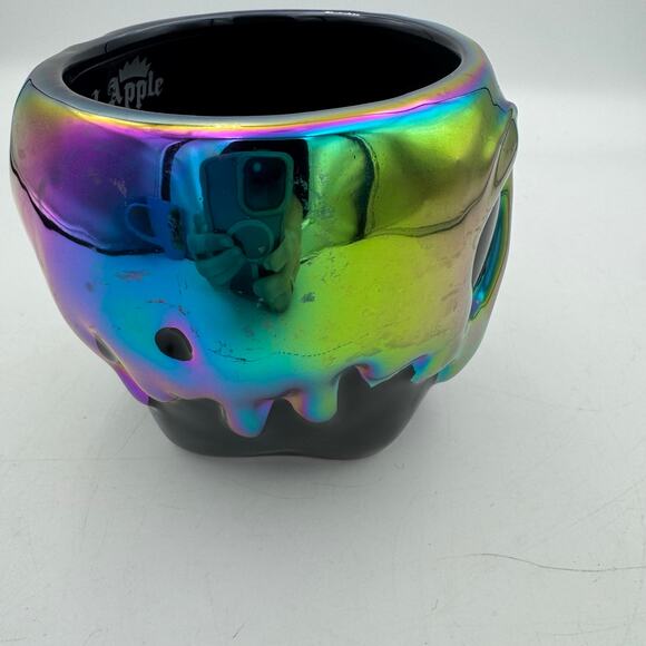 Disney One Bad Apple Iridescent Skull Mug 20oz Ceramic Halloween Villains - Picture 6 of 9